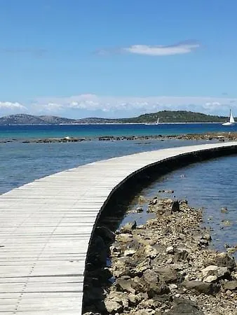 Appartamento U Prizemlju Brodarica (Sibenik-Knin)