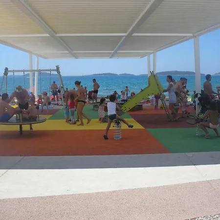 Appartamento U Prizemlju Brodarica (Sibenik-Knin)