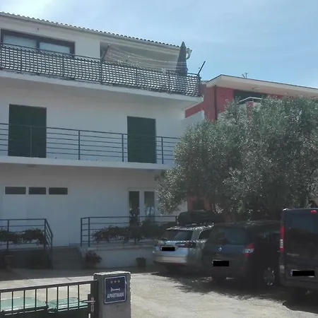 U Prizemlju Appartamento Brodarica (Sibenik-Knin)