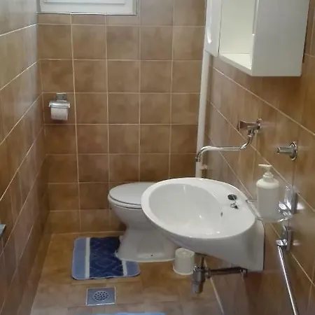 Appartamento U Prizemlju Brodarica (Sibenik-Knin)